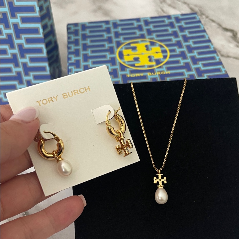$258 NEW TB Tory Burch Gold-tone Pearl Drop Necklace and Logo Hoop Earrings